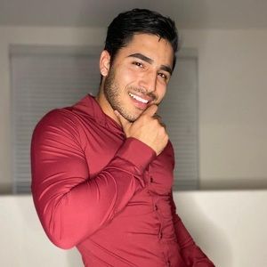 Meet your Posher, Moisés